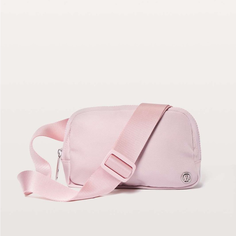 LULULEMON BABY PINK FANNY PACK